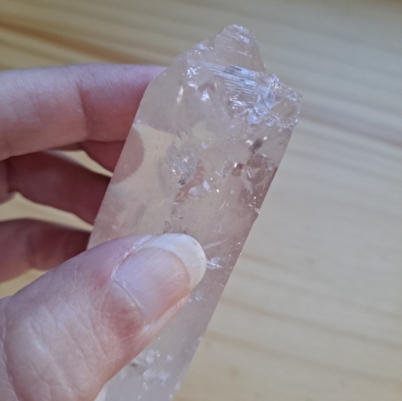 Large Clear Quartz Crystal Point - Picture 4 of 9